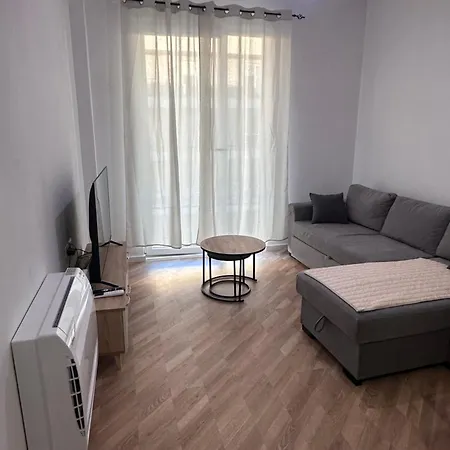 Tirana3,beautifull Near Mother Teresa Int Airport Appartamento